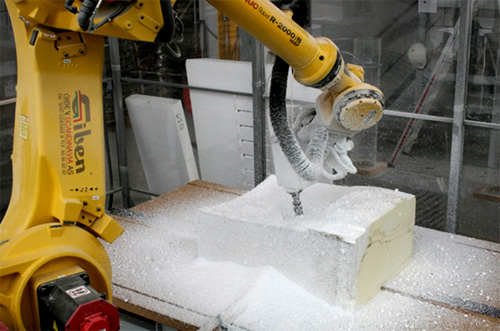 5-axix milling at the robot cell at Danish Technological Institute